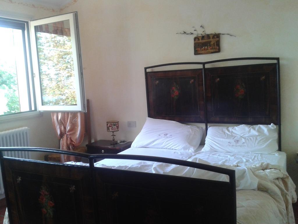 B&B Le Due Rocche Maiolo  Chambre photo